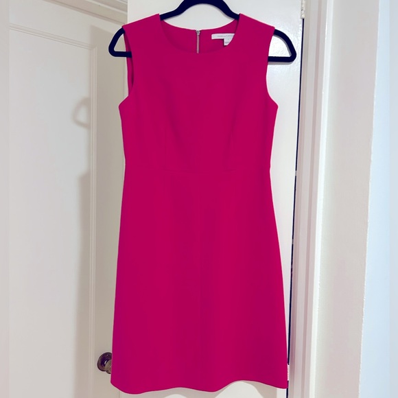 Diane Von Furstenberg Dresses & Skirts - Worn twice DVF sheath dress.